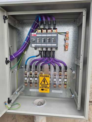 Iluminación cancha rugby 9