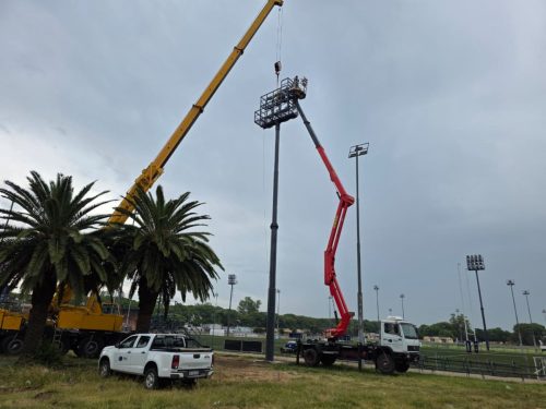 Iluminación cancha rugby 12