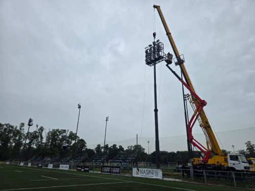 Iluminación cancha rugby 14